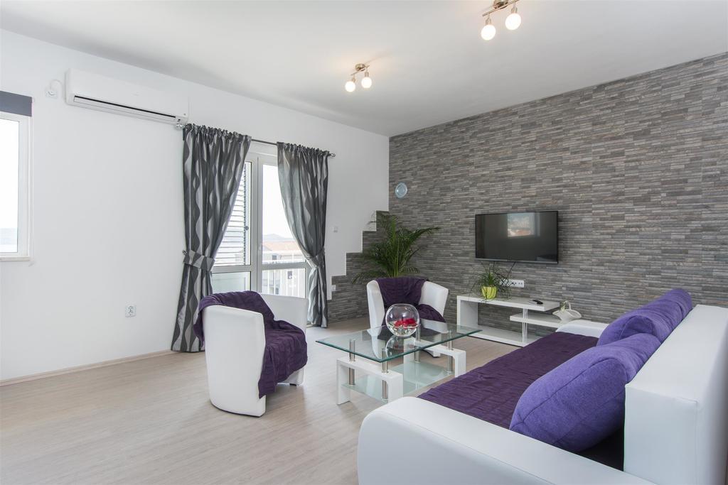 Apartments Iva Seget Donji ภายนอก รูปภาพ